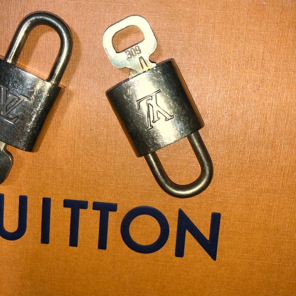 Authentic LV Luis Vuitton Lock & Key- 300 Series Various/Sold Separately - Picture 6 of 7